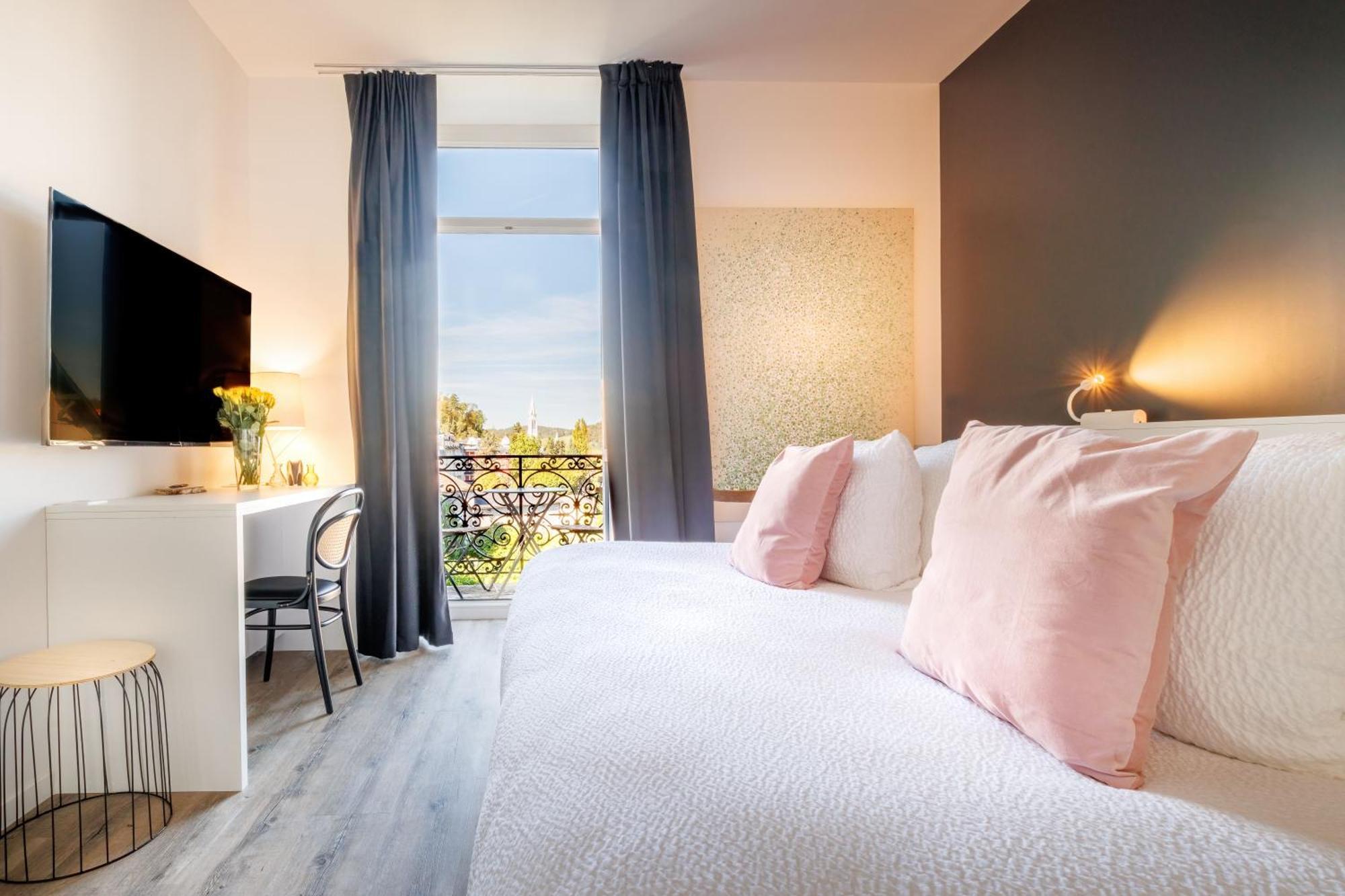Belfry & By Ligne St Barth 5* Lourdes