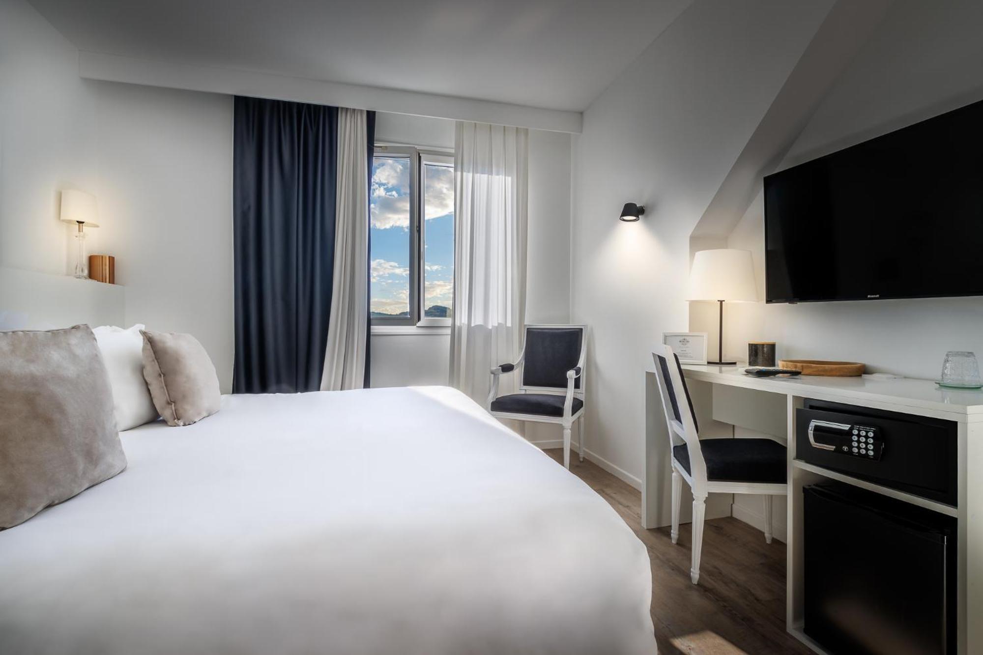 Belfry & By Ligne St Barth Hotel